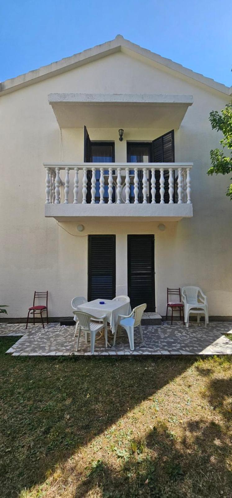Alexander Apartment Budva